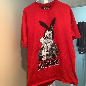 Activity graphic screenprint tee T-shirt size xl extra large red color Vivianne